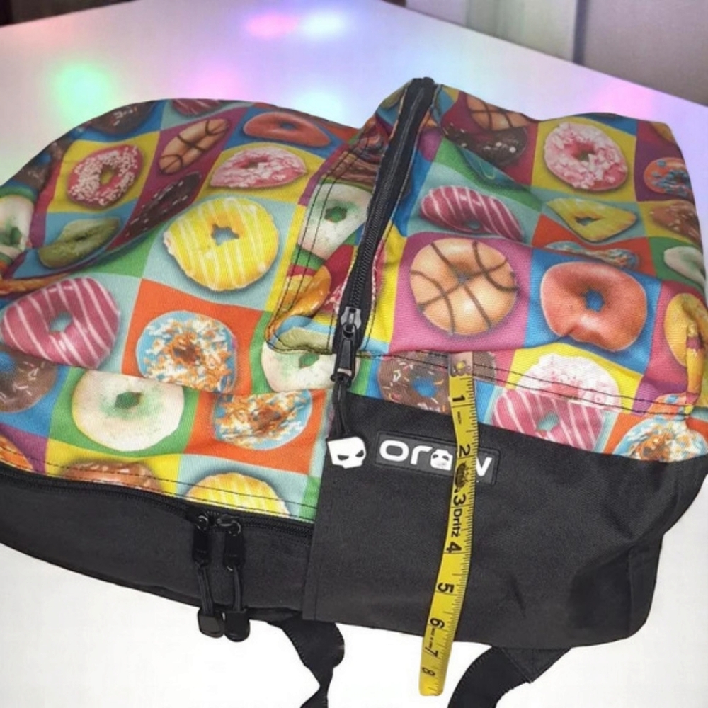 🍩FUN DONUT BACKPACK🍩 - Picture 2 of 7